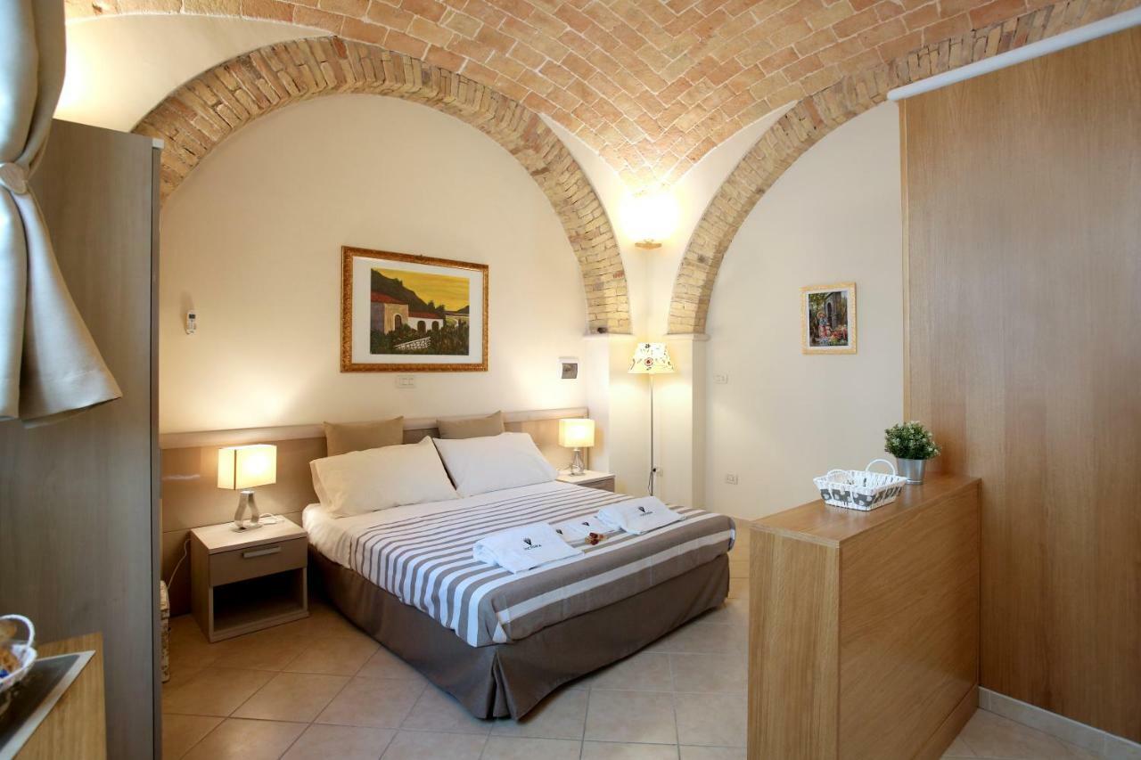Victoria Royal Apartments & Rooms Termoli Exterior foto
